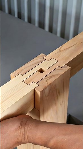 Joining these pieces of wood doesn't require a single nail – a secret that will surprise everyone!