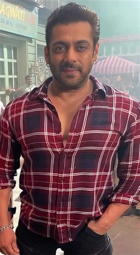 Bollywood Dance: Celebrate with Govinda's Wife Moves