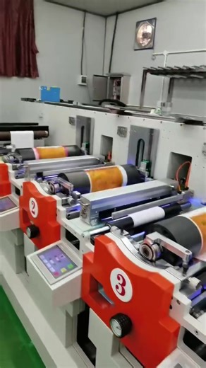 UV-Tech empowers label printing, setting a new benchmark. When precision offset printing meets powerful UV curing, quality is elevated beyond expectations. Designed specifically for high-end labels and self-adhesive stickers, it boasts high curing strength, scratch resistance, and solvent resistance. Say goodbye to long waits and ensure every sticker has a long-lasting, mirror-like shine.#uv #offsetprinting #label #silkscreenprinting #uvled