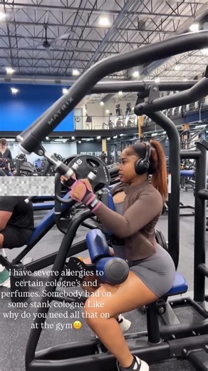 I never understand why people have to bathe in Cologne or perfume before the gym . I pray I don’t get tonsillitis 🙄😭 #gym #fyp