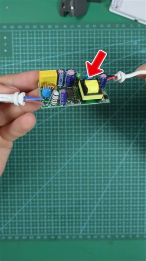 226V Şebeke Elektriği Nasıl 48V Oluyor? | Güç Devresi İncelemesi