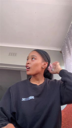 Mental Health Awareness with Robyn Geldenhuys