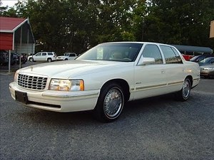 Short Takes: 1998 Cadillac Deville D'Elegance (Start Up, Engine, Tour)