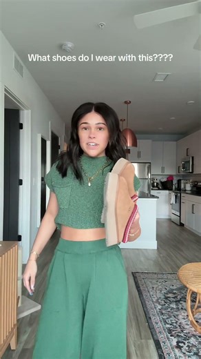 Sos help which shoes???