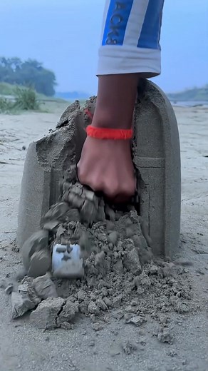 Great VFX sand castle💀 #photography #videography | Toon Mingle