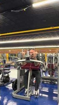 Hammer Strength Curl Machine