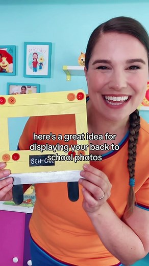 Back to school! Beep beep! Make a super special DIY photo frame to remember their first day! #kidscrafts #backtoschool #supersimple #adorable