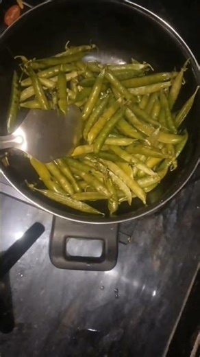 saam ki chatar patar ki bhookh ke liye bhuni matar