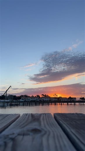 First sunrise of the week #panamacitybeach #florida #floridasunrise #sunrise #timelapse