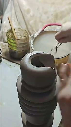 From Clay to Insulator: Porcelain Moulding Process - Good tools and machinery make work easy