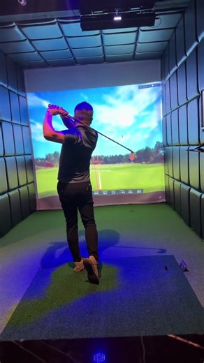 Daytime Golf Sessions at The Back Nine Bangkok Experience golf like never before😉🏌🏼‍♂️ ⛳️ Golf Simulator | Wed – Sun | 12 PM-8 PM Reservation Only ✨Night begins at The Club Zone Thursday–Saturday | From 8 PM till late Your simulator time & VIP table is now open for booking dm 📩 Line Official @thebackninebkk 🌐 https://thebackninebkk.com 📲 080-843-6733 #TheBackNineBangkok #WhereGolfMeetsNightlife #LuxuryGolf #BangkokNightlife #VIPExperience