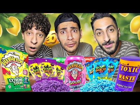 خلطنا جميع نكهات الحامض في العالم واكلناهم🥴| براء اختنق من شدة الحمض🚑