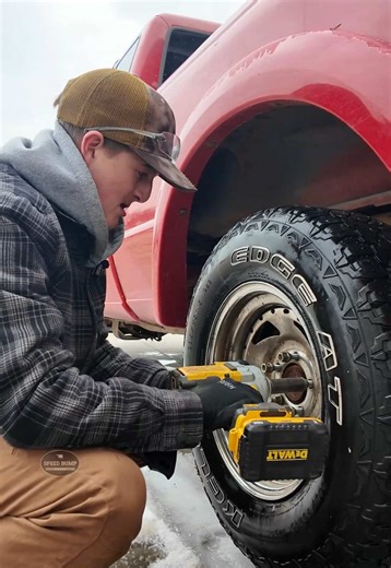 How to Fix a Flat Tire Like a Pro