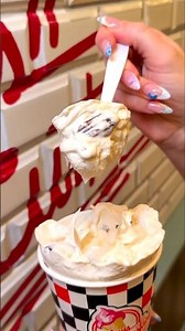 🍏🍦 The World's Most Famous Custard