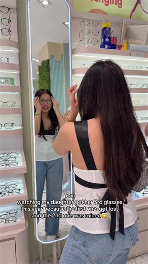 happy pa yan sya🥴 | sunglasses