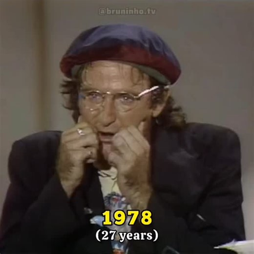 Robin Williams Comedy on Instagram: "Robin Williams was a legendary actor, comedian, and entertainer loved worldwide for his boundless energy, quick wit, and heartwarming performances. From his unforgettable roles in Mrs. Doubtfire, Good Will Hunting, Dead Poets Society, and Aladdin, to his stand-up comedy that left audiences in tears of laughter, Williams brought joy, inspiration, and magic to millions. His legacy continues to inspire fans with timeless humor, heartfelt characters, and a remind