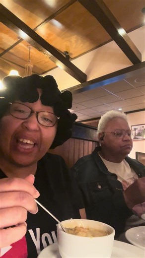 Girl time at longhorns with ‪@The_Aries_Princess‬ ‪@jeanbryant7392‬ chow time. #food #foodie #reaction