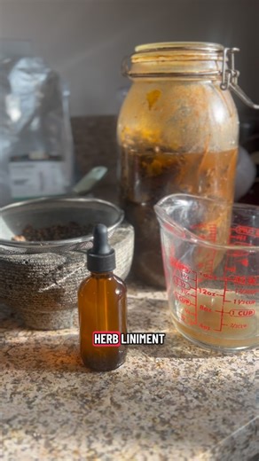 Thomas Coyne, Survival Expert on Instagram: "Comfrey liniment is traditionally used for bruises, strains, sprains, and especially fractures. One of its common names is “knit bone”, which refers to its historical use for treating fractures. Liniments like this one are meant to be applied topically to the affected area, and are not for internal consumption. Comfrey liniment should not be put on broken skin/cuts. #survival #apothecary #herbs #homeremedies #plants"