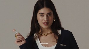 ¿Cómo se pronuncia ellesse?