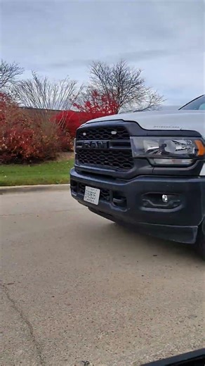 November 6th 2025 1:55 p.m. Let's see who works with #ice