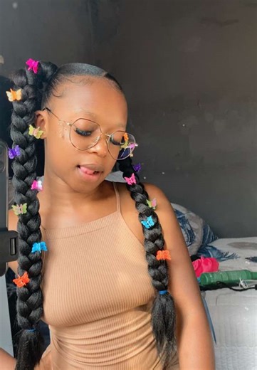 How to Create Two Ponytails on Afro Hair