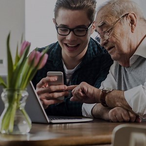 1K views · 57 reactions | Dans cette période compliquée, nous pouvons être amenés à faire les courses des siens ou parfois l'inverse. Pour effectuer des remboursements facilement, Paylib entre amis vous permet de faire des virements sans RIB jusqu’à 300 euros. https://www.banquepopulaire.fr/portailinternet/Catalogue/Produits/Pages/paylib-entre-amis.aspx #PUB Banque Populaire, toujours à vos côtés, même à distance. #AVosCôtés | Banque Populaire | Facebook