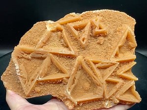 三角方解石Calcite 17.5cm 云南文山