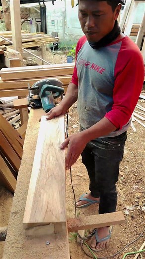 A quick and easy way to make door and window frames #woodworking #wood #diy #tipsandtricks