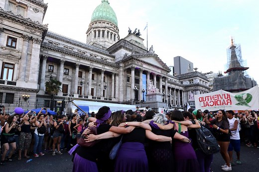 Quelle est l’origine de la journée du 8 mars, dédiée à la lutte pour les droits des femmes ?