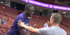 Furman men’s basketball holds open practice