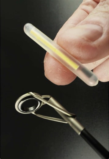 😱Brilliant Light Stick Hack for Fishing🔥💪🎣#fishing #fishinghacks #diyfishing #mrfishhacker #shortsvideo