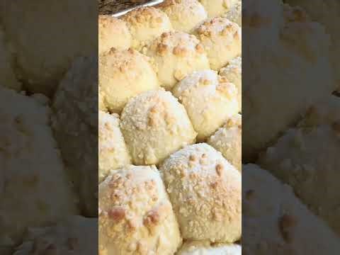 Soft & Cheesy Filipino Cheese Streusel Bread Recipe