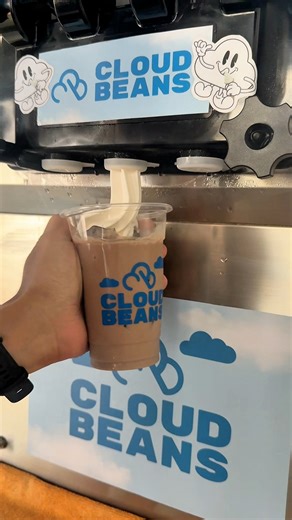 Small detail, big difference: purified ice cubes in our Chuckie Float. 💙 #CloudBeans #fyp | CloudBeans