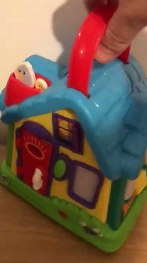 1192 Leapfrog discovery house with light and sound toy