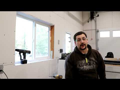 Hanging the Drywall for my garage!!!