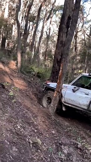 Volume up 😵 Owner: @brettyyy_k . . . #4x4 #offroad #limiter #4x4modsaustralia | 4x4 Mods Australia