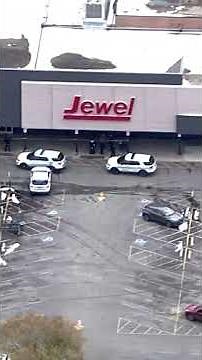 Police presence outside a Jewel-Osco in Chicago after shooting