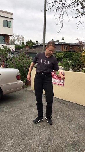 Dynamic Krumping Dance Moves: Jaja Vankova Freestyle Video