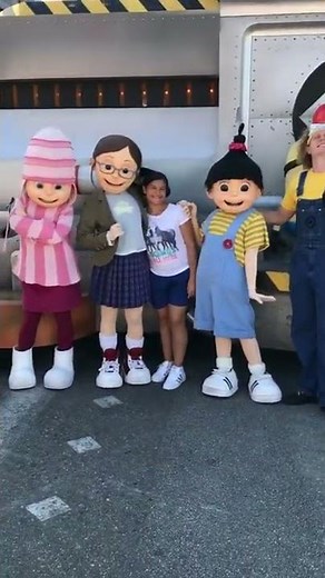 Universal Studios Despicable Me characters Meet & Greet #Shorts