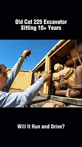 This Old Cat 225 Excavator Sitting 10 years!Will It Run？#recovery #restoration #engine #willitrun #old #tractor #truck #repair #tiktok #fyp | Willitrun
