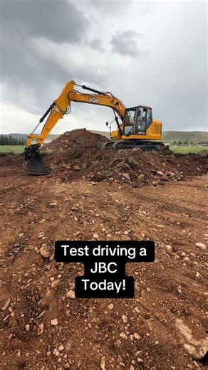 JBC vs. CAT: Which Heavy Equipment to Choose?
