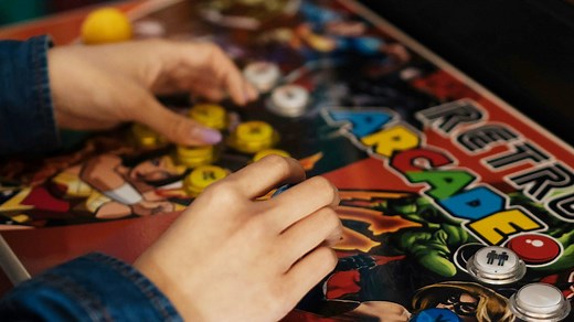 Man builds world’s smallest arcade machine and it’s actually playable