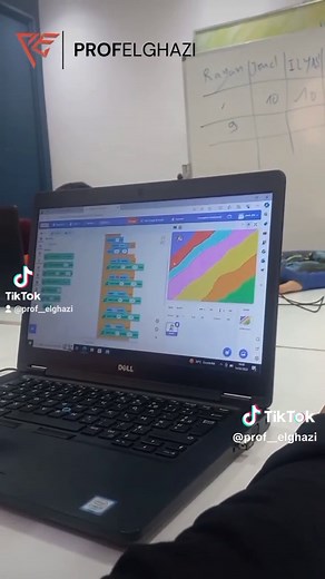 Création d'un piano visuel avec Scratch - Professeur Elghazi et ses élèves 🎹 Dans cette vidéo, je suis ravi de présenter le projet créatif de mes élèves en utilisant Scratch ! Après avoir suivi mes cours de programmation, ils ont développé un piano visuel interactif en utilisant Scratch. 🎓 Mes élèves ont appris les bases de la programmation avec Scratch, y compris la manipulation des blocs de code, les événements et les boucles, et ils ont mis en pratique leurs connaissances en développant ce