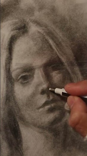 Portrait Process - Graphite Sculpting & Highlighting 🎨