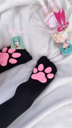 miku fig and pawsocks! 😗 #fyp #pawsocks #meow #catgirl #miku | paw socks