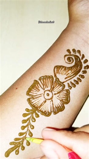 Beautiful Shaded mehndi design🌿|Simple mehandi design for beginners #mehndi #shorts #henna #ytshorts