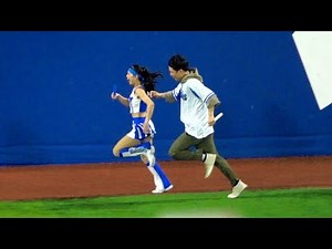 アンカー勝負！とんでもないスピードで大逆転！チアとファンのリレー対決！2023/04/26 横浜DeNAベイスターズ ハマスタバトル diana