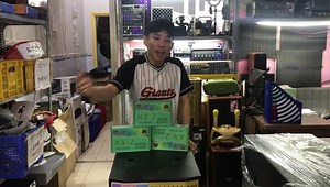 👍SOUNDCARD KX-2 ĐÌNH ĐÁM👍 - Sound Card KX- 2 thương hiệu XOX đình đám- Míc BM900 cho chất giọng ấm, được người dùng tin tưởng và đánh giá cao trong nhiều năm qua ⭐ ƯU ĐIỂM VƯỢT TRỘI CỦA CARD ÂM THANH XOX KX-2 - Hội tụ đầy đủ các chức năng của phiên bản cũ K10; K108 và K10 loại 2018- KX2 hội tụ tất cả các auto-tune- Có 2 chân cắm Míc (1 míc 5v hoặc mic 48v; 1 míc Karaoke gia đình - Được tối ưu hóa và triệt tiêu hoàn toàn tiếng SÔI - RÈ - MÉO TIẾNG nhờ con ốc mạch điện preamp chuyên nghiệp phía 