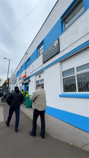 A busy week ahead at Mary D’s 👻🍻 We’ve got EFL cup action this midweek, with Swansea vs Man City live on our screens 🏆 Then join us over the Halloween weekend as Man City women take on West Ham on Saturday at midday 🩵 and Man City take on Bournemouth Sunday at 4:30pm There’s also four events at The CoOp Live 🎶 our secure parking will be open for all of them 🅿️ join us for a drink before or after! 🍻 No need to book for parking, just turn up 👌 | Mary Ds Bar Manchester