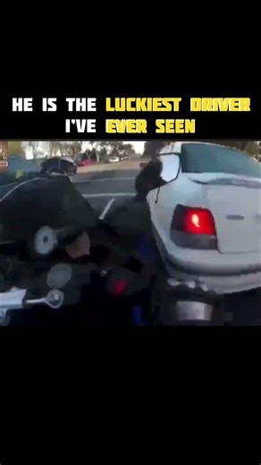 Motorcycle Safety: The Danger of "Left-Hand Turn" #dashcam #pov #viral #shorts